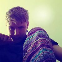 Hayden Flower的照片