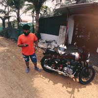 Vijay  Menon的照片