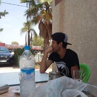 Omar Bezzanou的照片