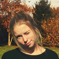 Elise Delassus的照片