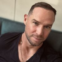 Pawel Nawrot's Photo