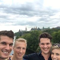 Wesley Thomas的照片