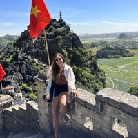 Ana Batista的照片