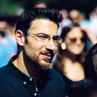 Emanuel Avrahami的照片