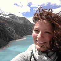 Maleja Acosta's Photo