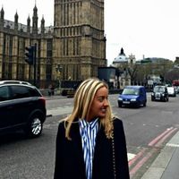 Anuna Topuria的照片