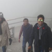 Photos de Jay Megotium