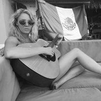 carina hartley的照片