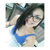 angie Bustillos的照片