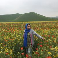 hurieh parnak's Photo