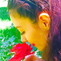 Elnaz Habibi的照片