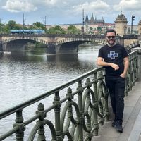 Ferit Beştaş的照片