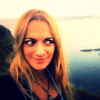 Andrea Arrola的照片