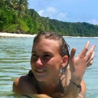 Marie Leterme的照片