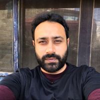 Robin Sandhu的照片