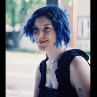 Lara-Michelle Bellemare的照片