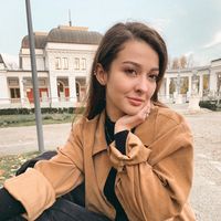 Cristina Vlas's Photo