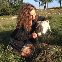 Фотографии пользователя Lizzie Galeucium