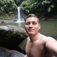 Barton Fernando的照片