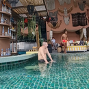 Free infinity pool's picture