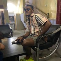 Okolo Onyedika的照片