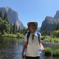 Juan De La Cruz Grau的照片