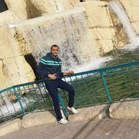 Mohamed Almenem的照片