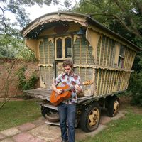 Lawrence Owen的照片