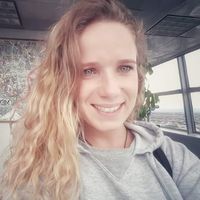 Angharad Barker的照片