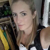 Ariane Exle的照片