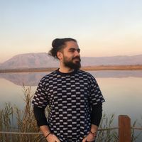 Mert Karaman的照片