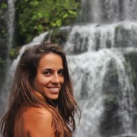 Larissa Moya's Photo