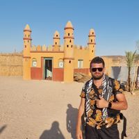 yasser Yunis的照片