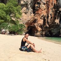 GUNN Kantabhorn的照片