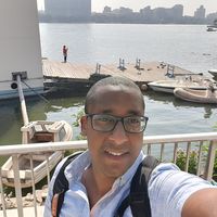 Hassan  Abbas的照片