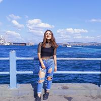 Ayfer Deliktaş的照片