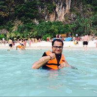 Karan Jiwani的照片