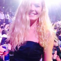 Toni Tolnai的照片