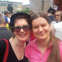 Esther Loch的照片