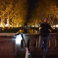 Mohamed Benzouine的照片