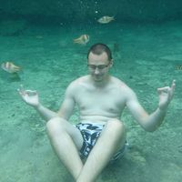 Jonas Bernhard的照片