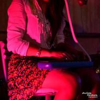 Nallely Hernández的照片