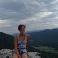 Aliyah Field的照片