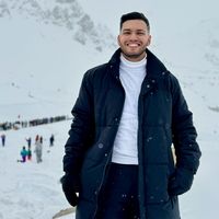 Steven Frias's Photo