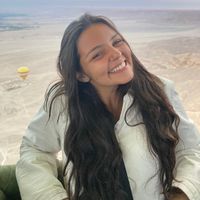 Julia Lopes Olivier的照片