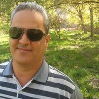 ali esfandiary的照片