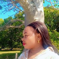 Fotos de Esther Shemdoe