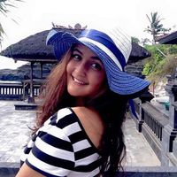 Lindy Larissa's Photo