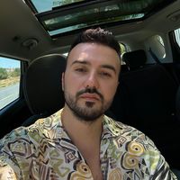 İhsan Özlen's Photo