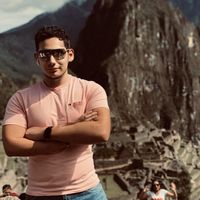 Mikhail Hernani的照片